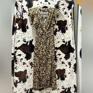 Leopard Print Tie-Back Maxi Dress